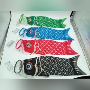 NWT 4 Carp Streamers for outside